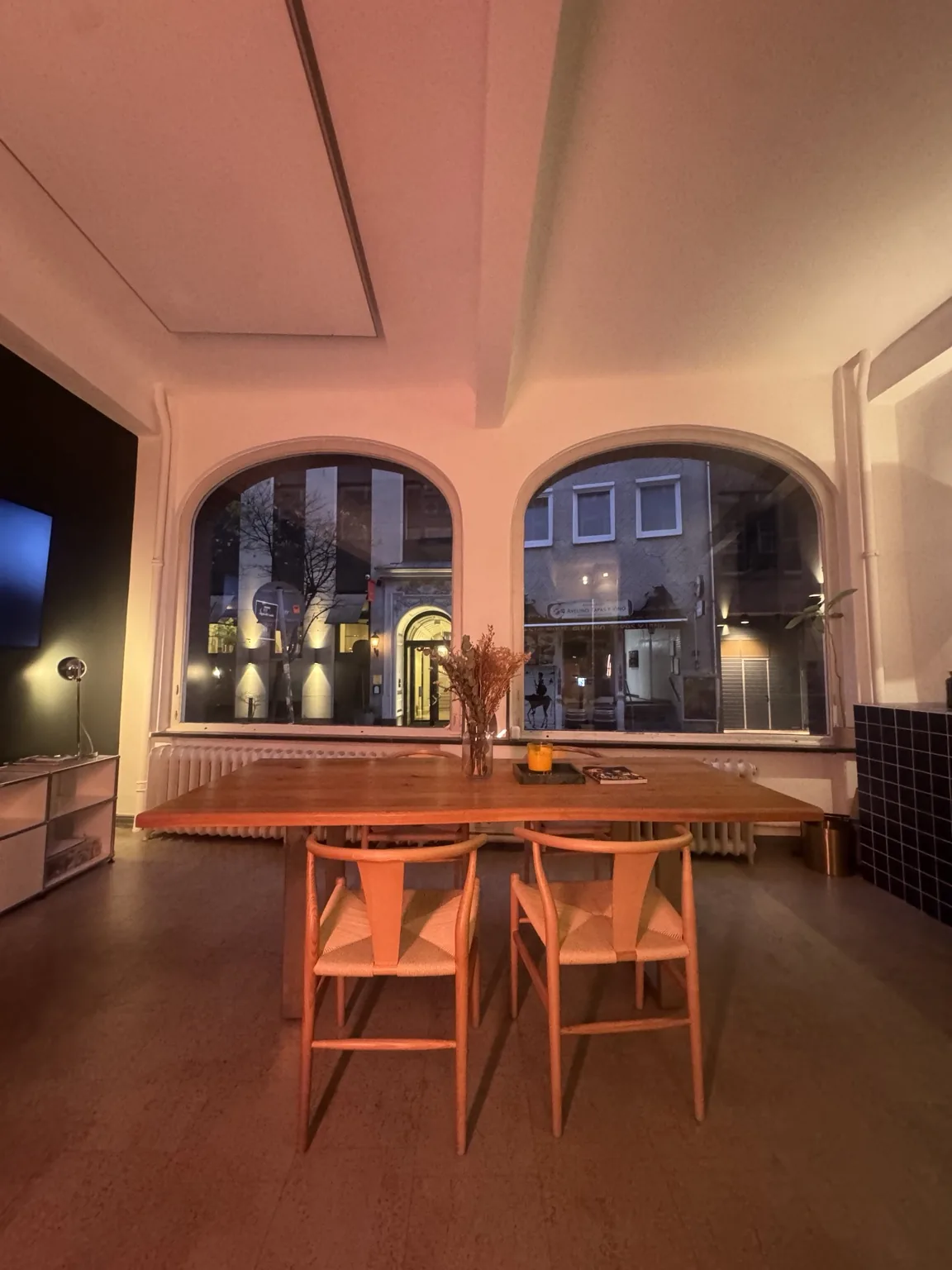 K30 Workspace Rundbogenfenster Hamburg